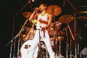 К рождеству будет выпущен новый альбом Queen с вокалом Фредди Меркьюри и Майкла Джексона