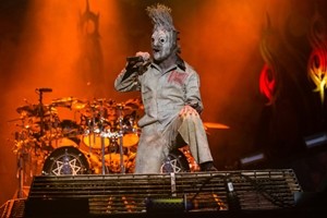 Slipknot анонсировали первую новую композицию за последние шесть лет
