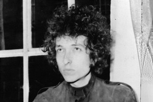Тексты двух неизданных песен Боба Дилана были выставлены на аукцион
