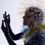 Bjork выпустила видео «обложки альбома в движении»
