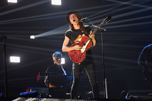 James Bay выпустил клип на песню If You Ever Want To Be In Love