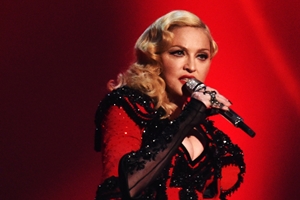 Мадонна обматерила и отругала поклонников на концерте в Манчестере