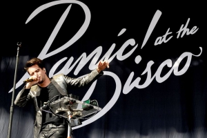 Panic! At The Disco выпустили клип на песню Don’t Threaten Me With A Good Time