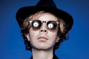 Сегодня Beck выпускает новый сингл Wow