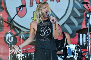 Ударник Foo Fighters анонсировал выход сольного альбома