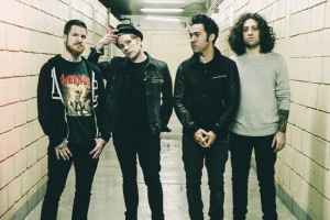 Fall Out Boy представили клип на трек Young And Menace