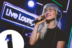 Paramore приняли участие в программе Live Lounge на BBC