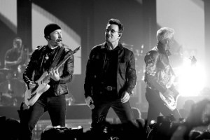 U2 выпустили новый сингл Get Out Of Your Own Way
