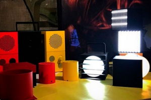 IKEA выпускает собственный проигрыватель и осветительные приборы для вечеринок
