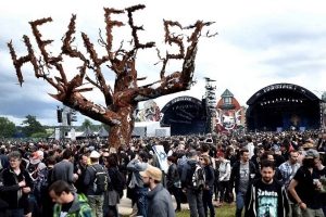 Французские католики пытаются запретить фестиваль тяжелой музыки Hellfest