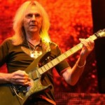 Гитарист Judas Priest собирает средства на борьбу с болезнью Паркинсона