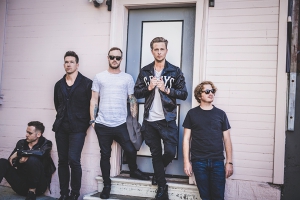 OneRepublic представили лирик-видео на новую песню Connection