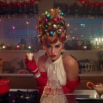 Кэти Перри презентовала видео-работу на рождественский сингл Cozy Little Christmas